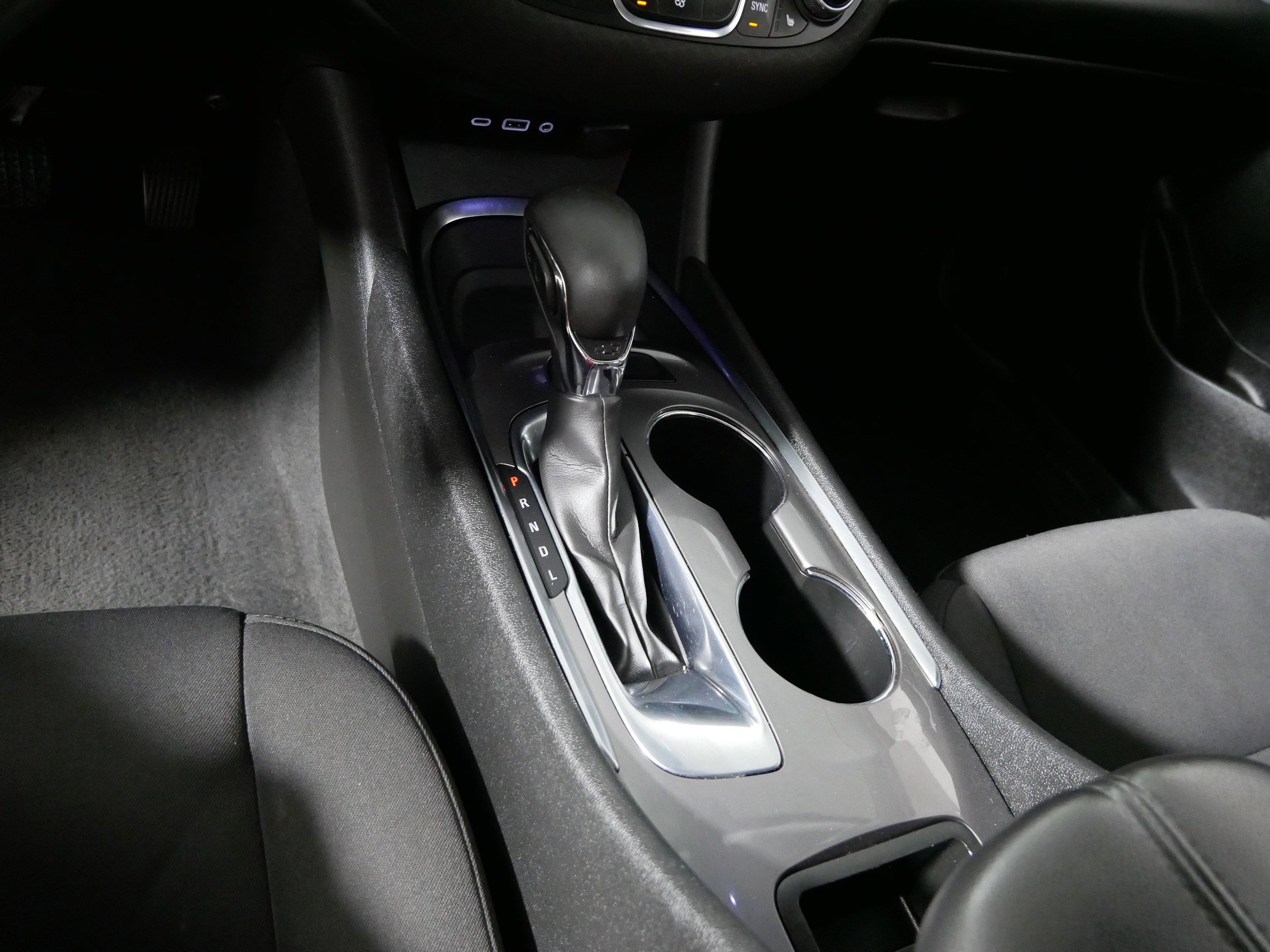 Used 2021 Chevrolet Malibu LT FWD image 24