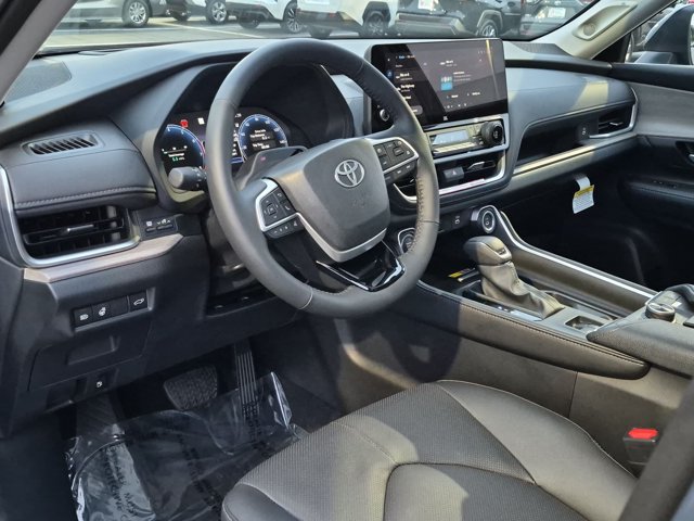 Certified 2026 Toyota Grand Highlander AWD image 4
