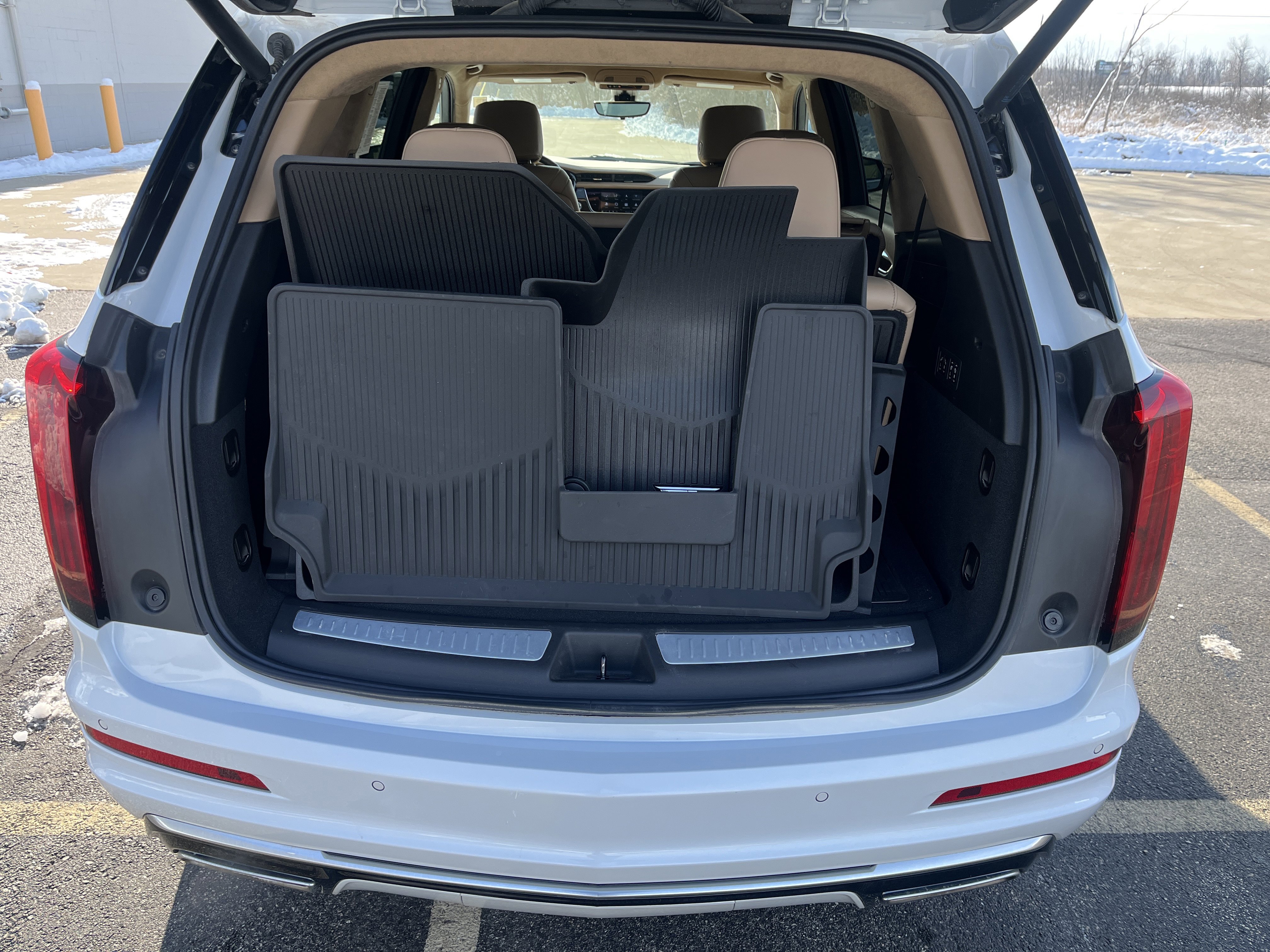 Used 2024 Cadillac XT6 Premium Luxury w/ Platinum Package image 21