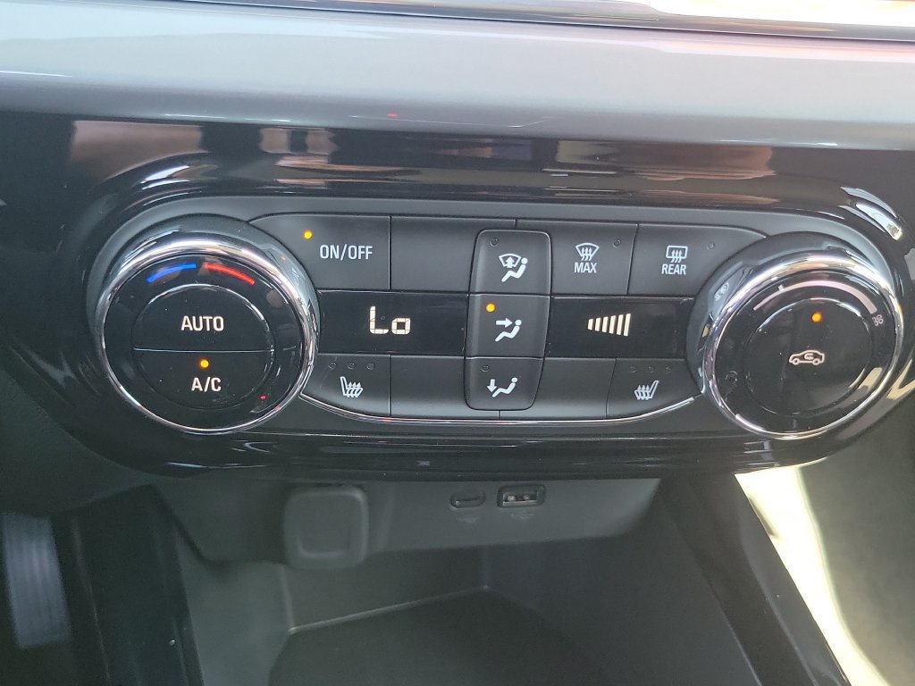 New 2026 Chevrolet Trax LT w/ Driver Confidence Package FWD image 10