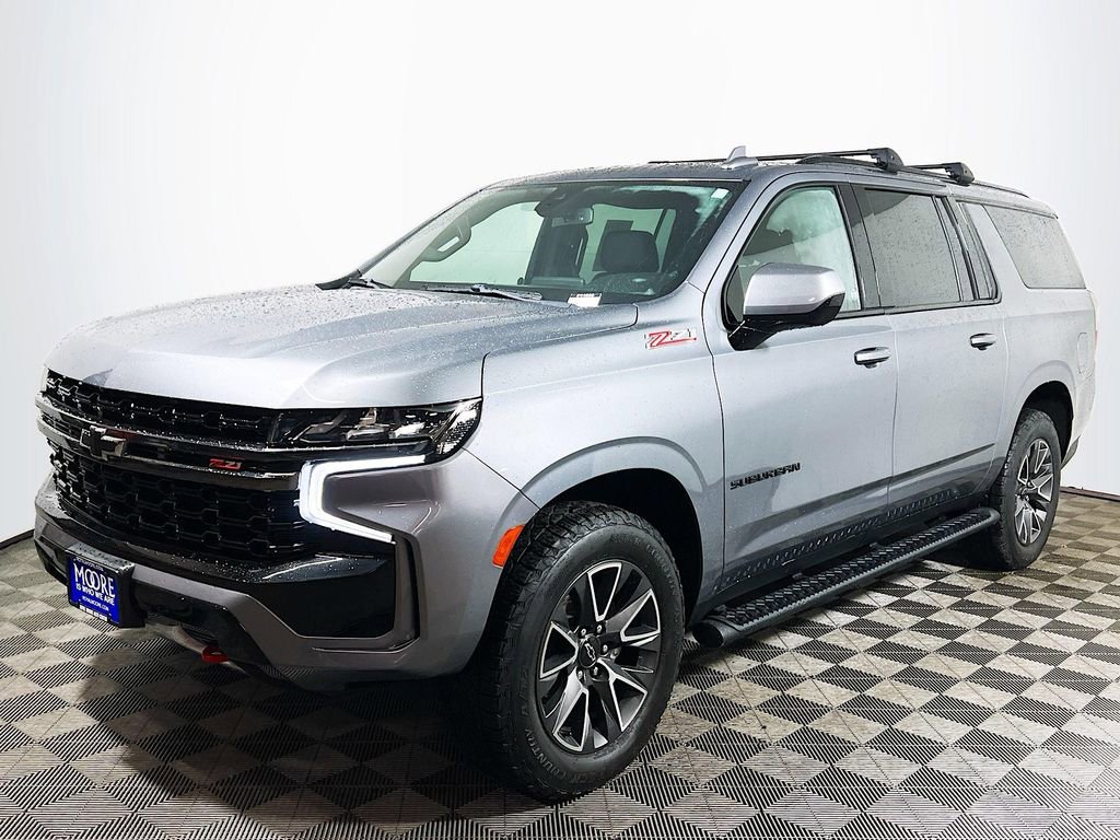 Used 2022 Chevrolet Suburban Z71 image 3