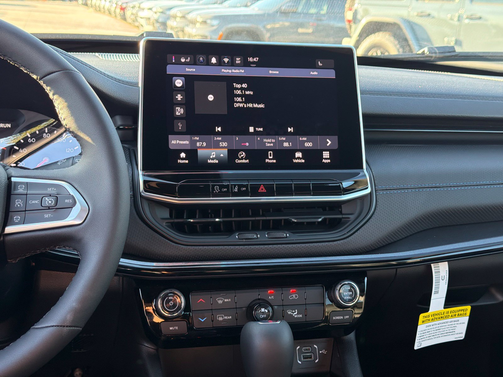 New 2027 Jeep Compass Latitude AWD/4WD image 21