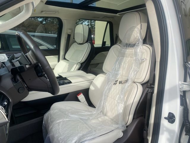 Used 2024 Lincoln Navigator Black Label image 13