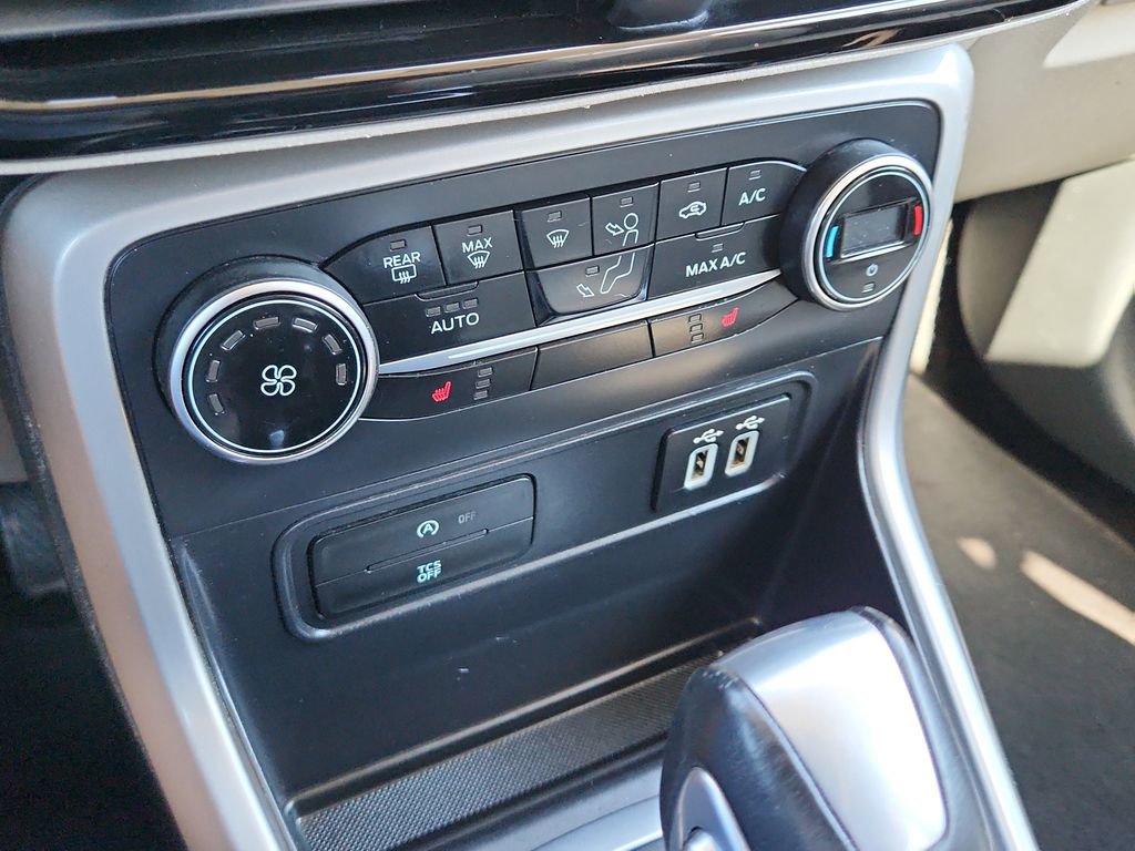 Used 2018 Ford EcoSport Titanium image 27