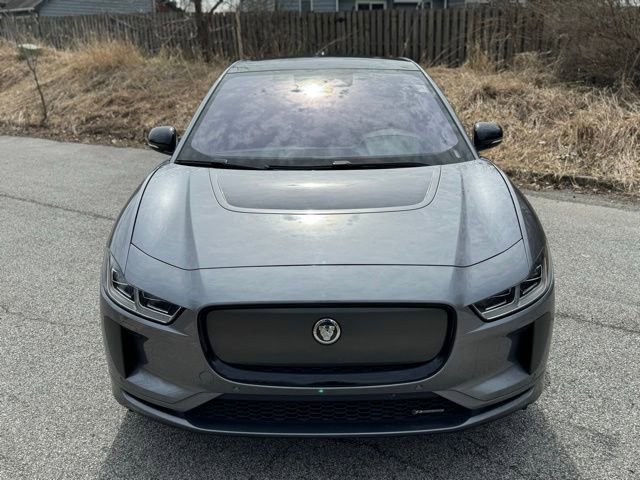 Used 2024 Jaguar I-PACE R-Dynamic HSE image 3