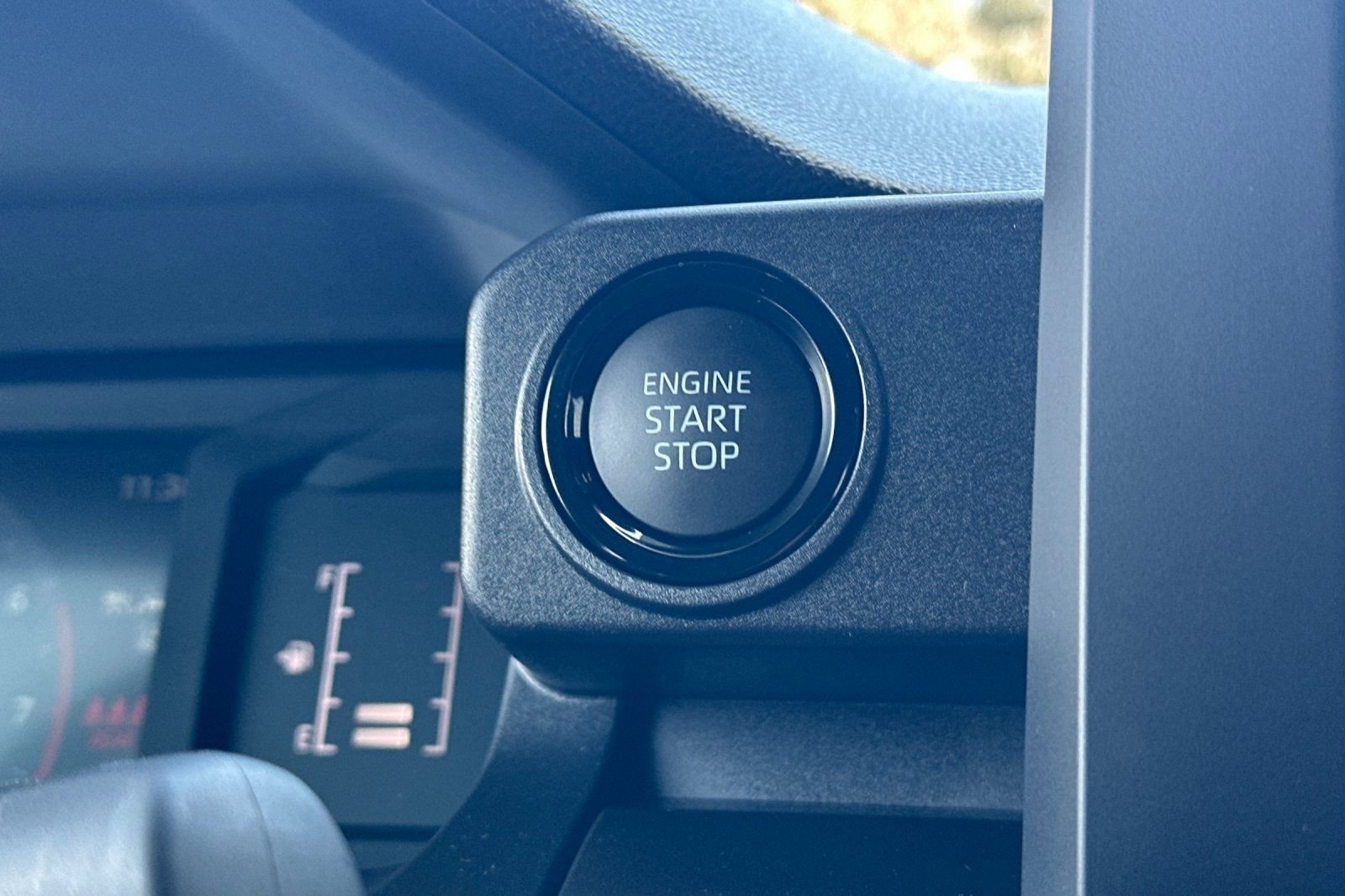 Certified 2025 Toyota Tacoma SR5 image 22