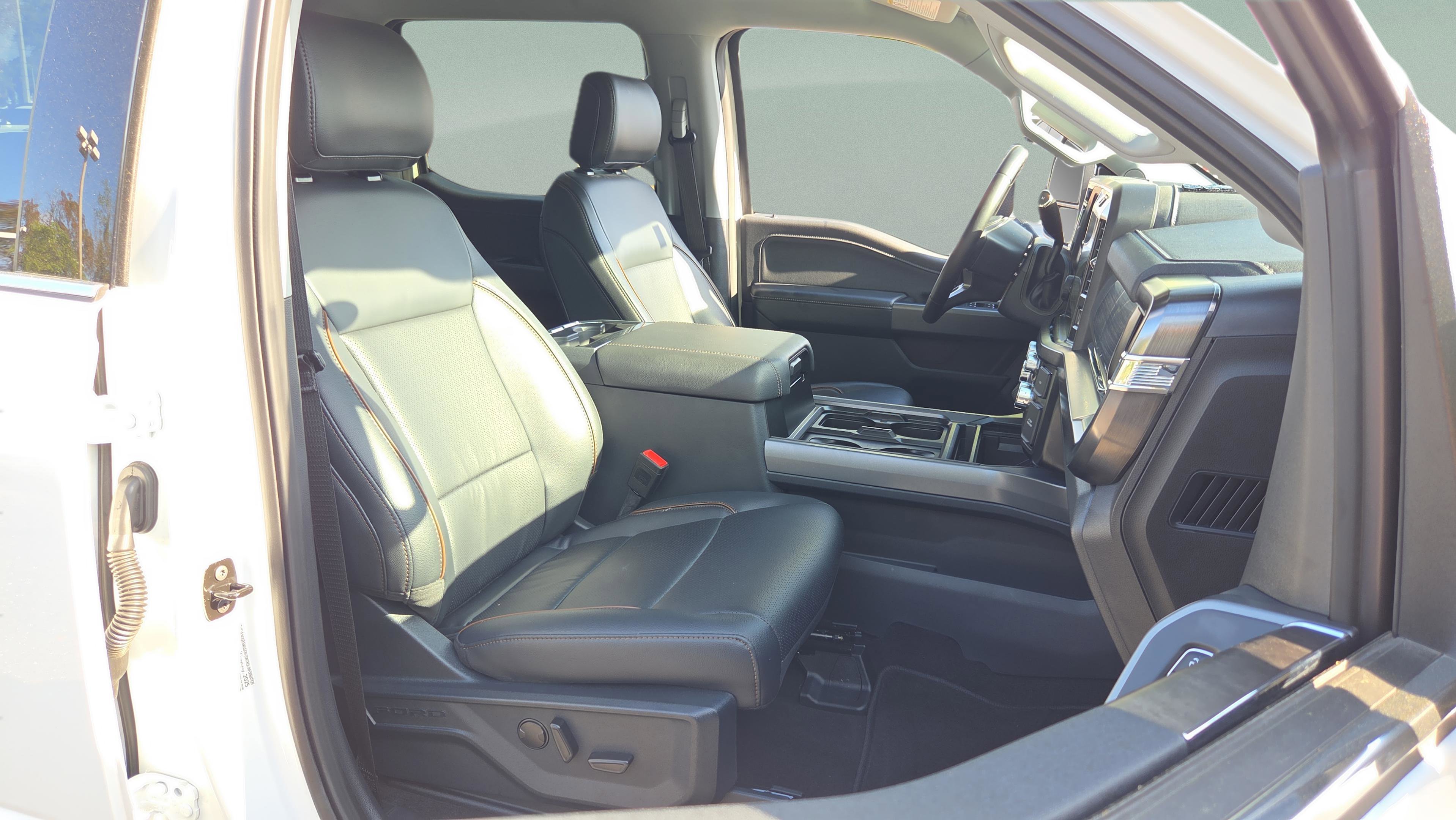 Used 2026 Ford F350 Lariat w/ Lariat Ultimate Package image 19