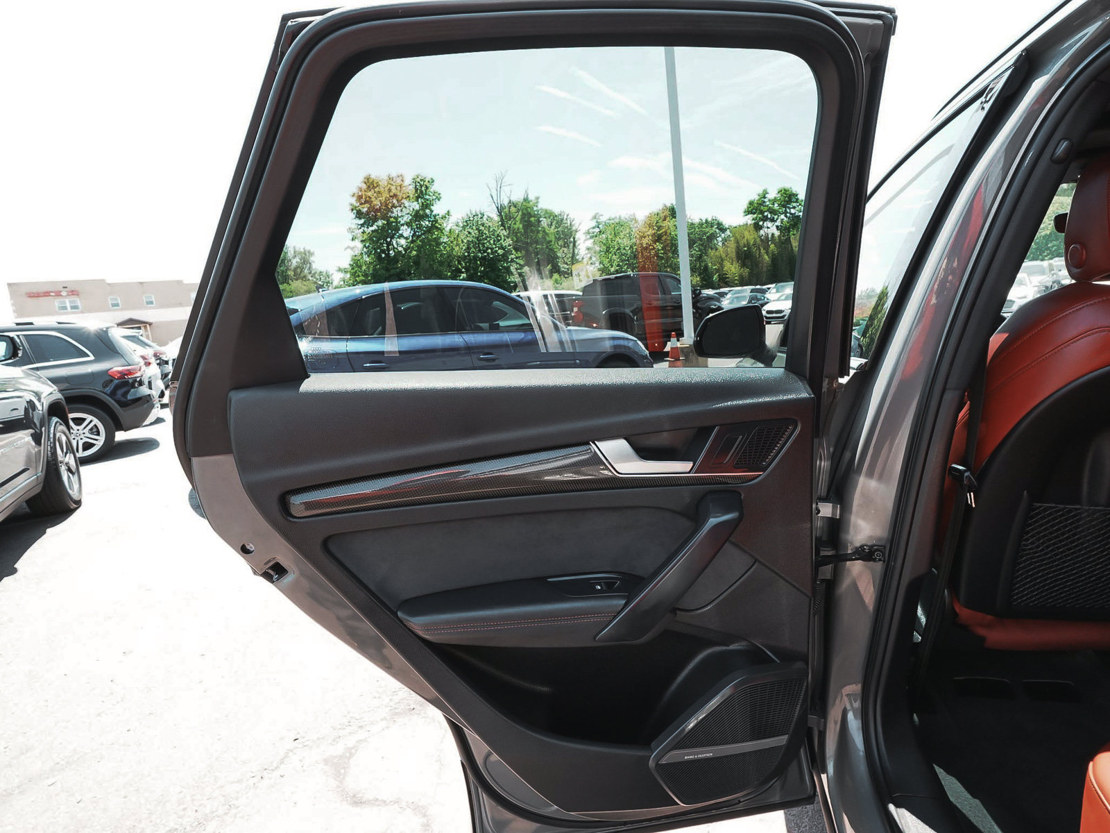 Used 2023 Audi SQ5 Premium Plus w/ Premium Plus Package AWD/4WD image 11
