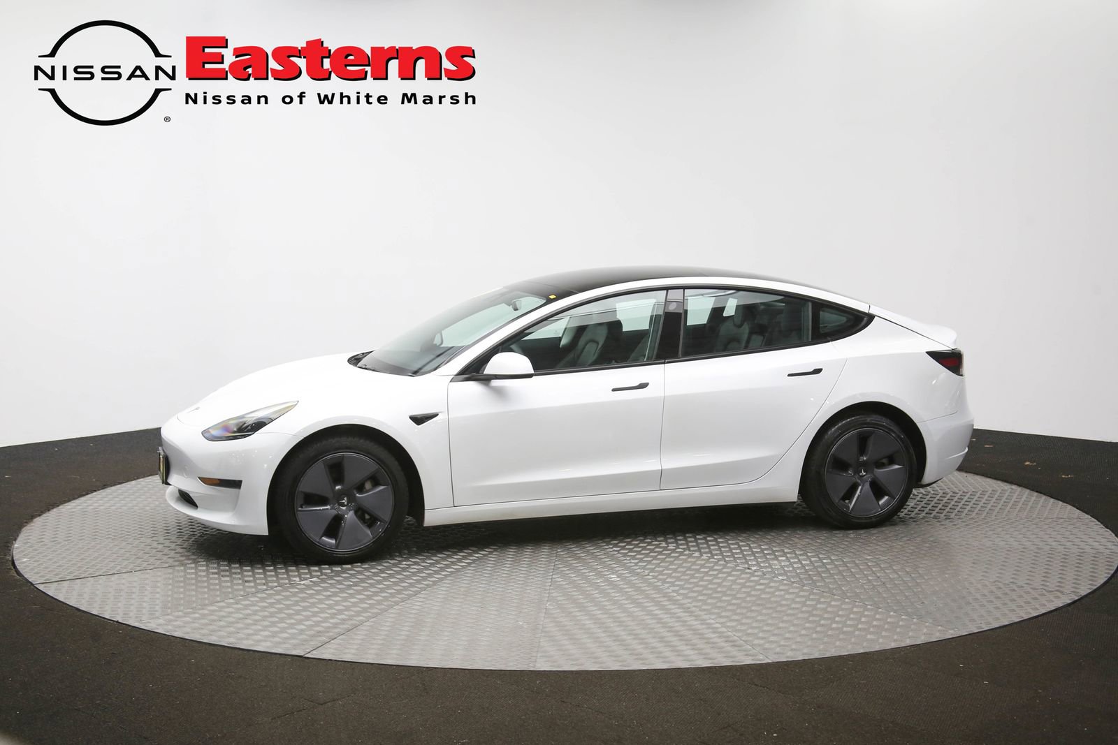 Used 2023 Tesla Model 3 Standard Range RWD image 54