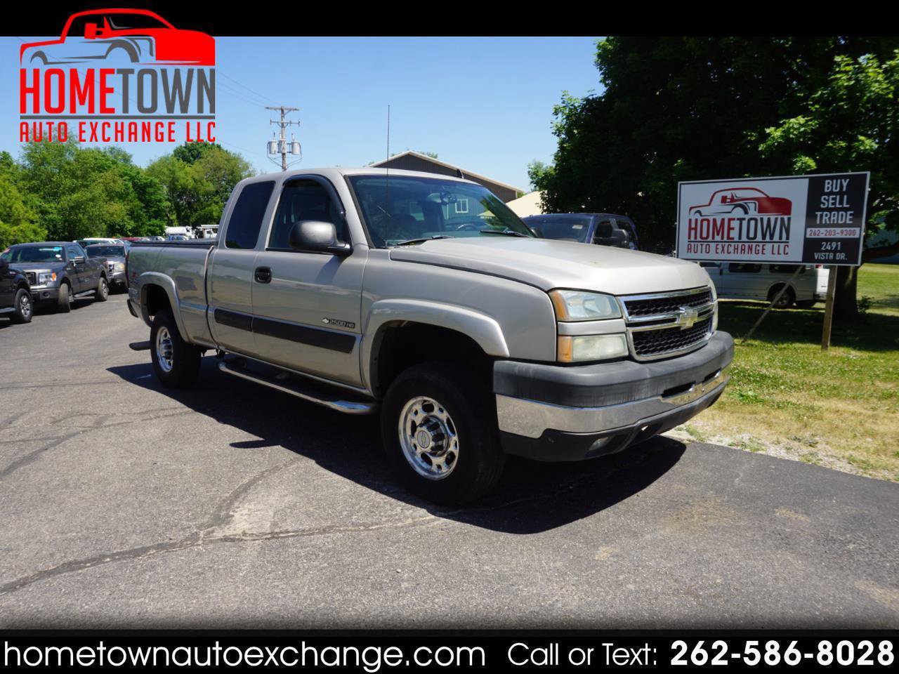 Used 2007 Chevrolet Silverado 2500 LT w/ Onstar Plus Package AWD/4WD image 1