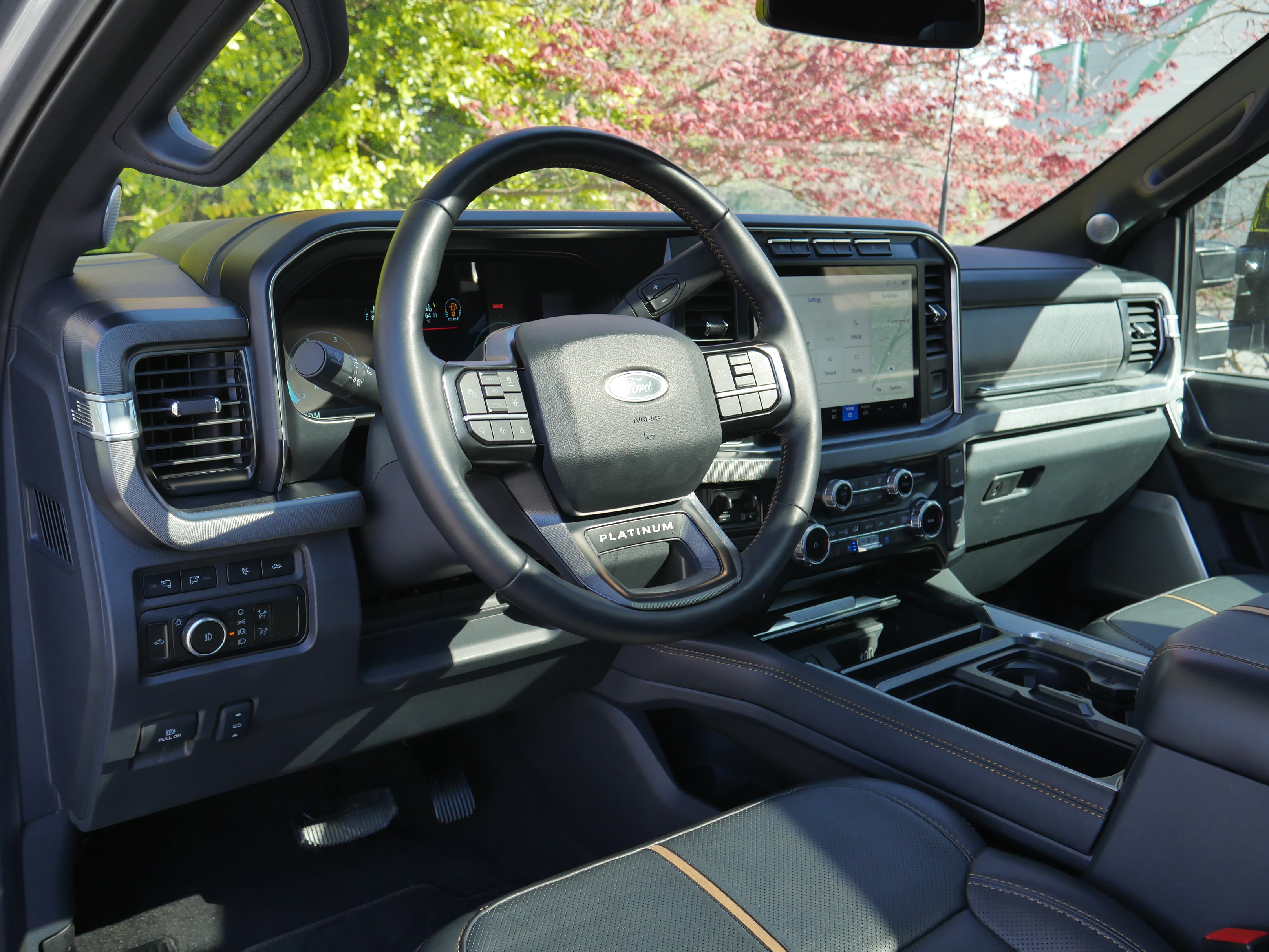 Certified 2023 Ford F350 Platinum image 4