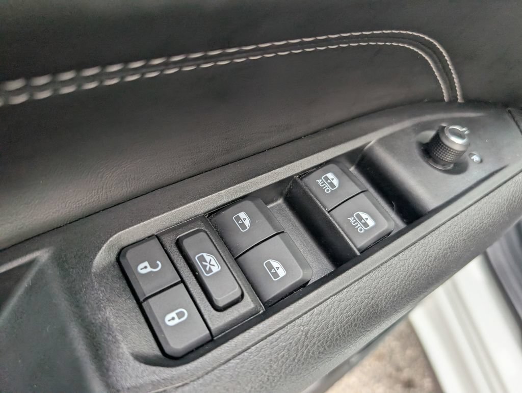 Used 2022 Jeep Compass High Altitude AWD/4WD image 15