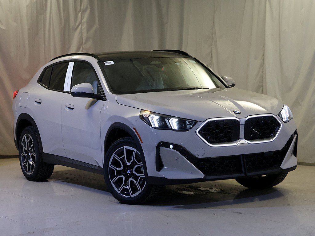 New 2026 BMW X2 xDrive28i w/ Technology Package