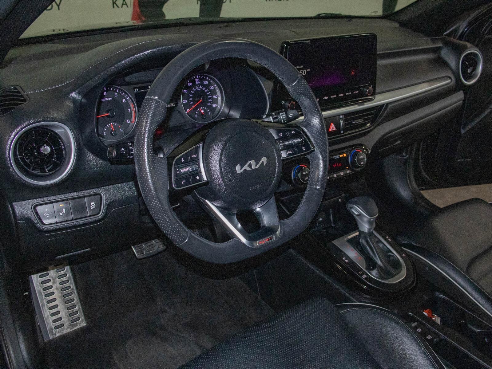 Used 2024 Kia Forte GT-Line w/ GT-Line Premium Package image 6