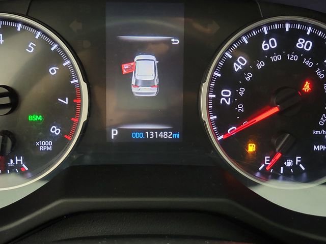 Used 2021 Toyota RAV4 XLE w/ Convenience Package AWD/4WD image 2