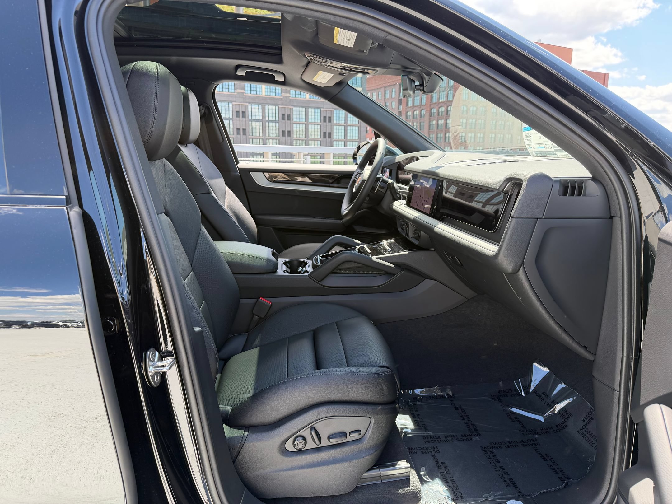Used 2026 Porsche Cayenne AWD/4WD image 15