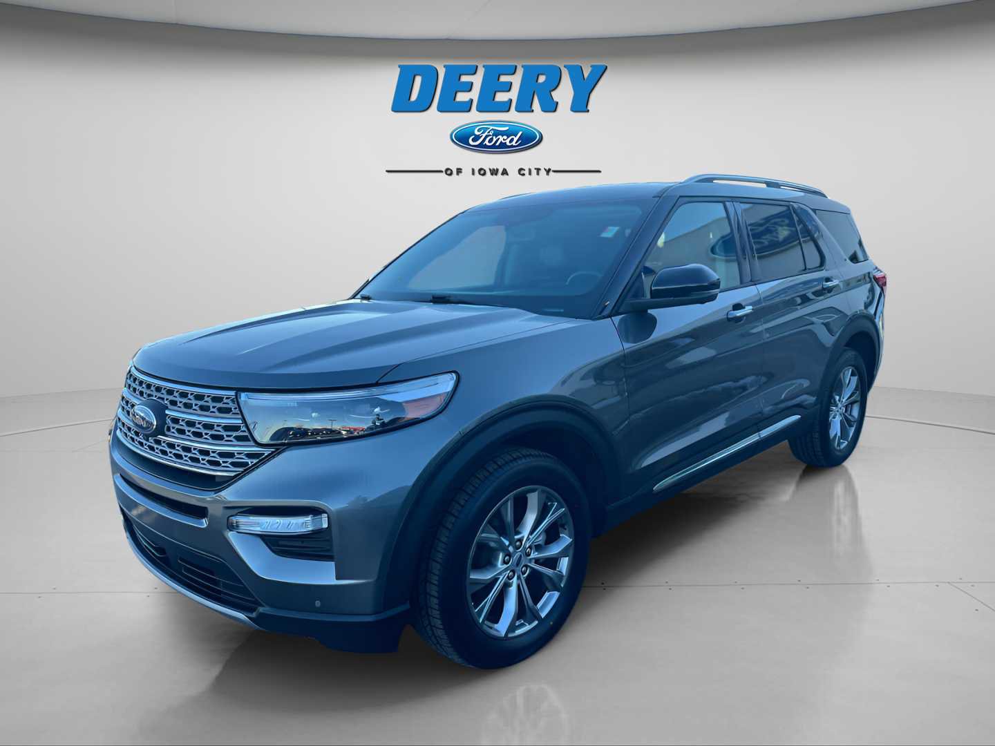 Used 2021 Ford Explorer Limited w/ Equipment Group 301A image 2