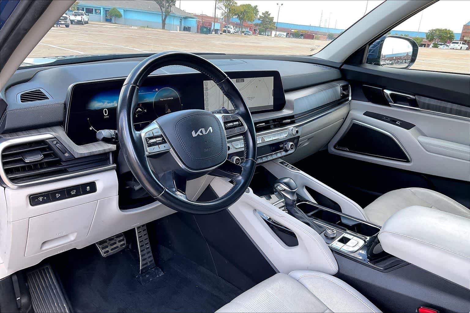 Certified 2023 Kia Telluride SX FWD image 2