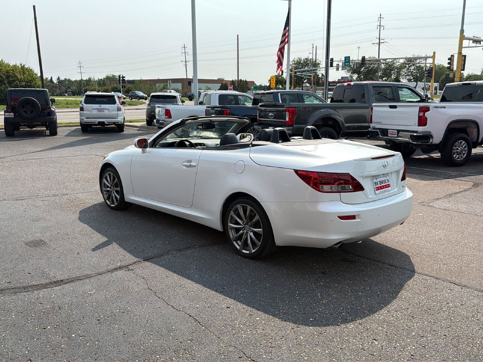 Used 2014 Lexus IS 250C w/ Luxury Package RWD image 5