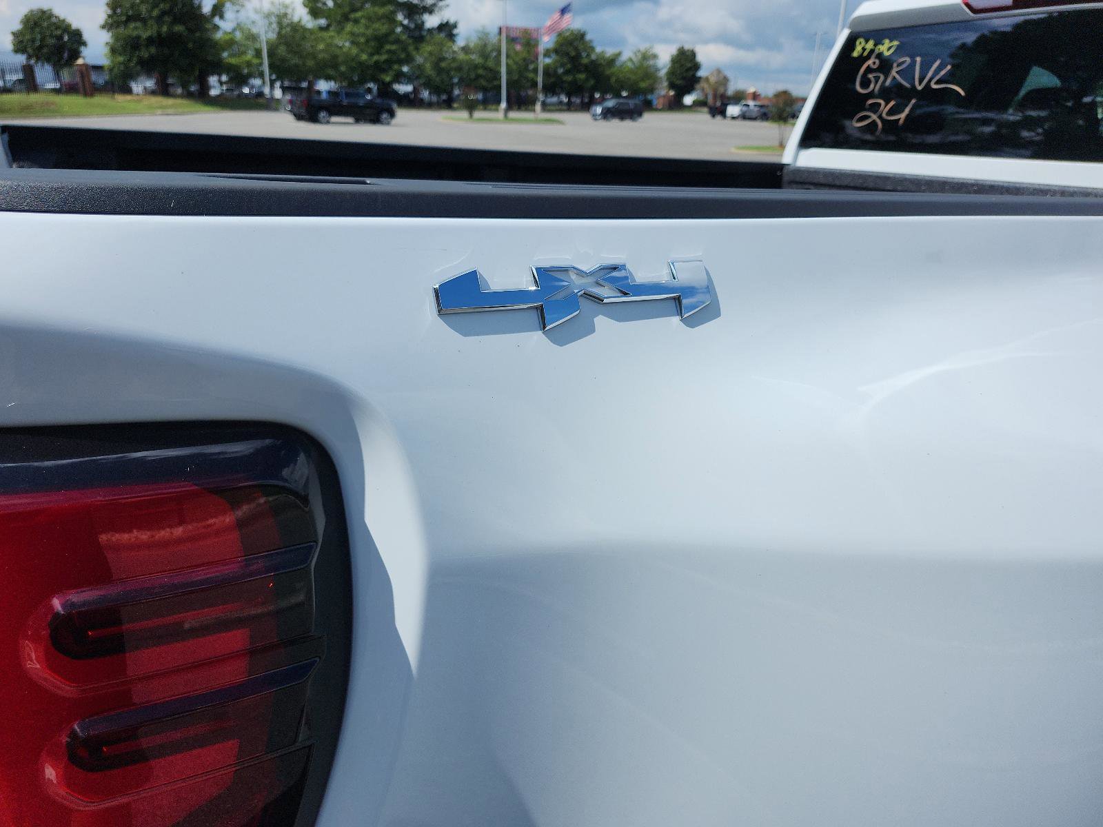 New 2026 GMC Sierra 3500 Pro image 4