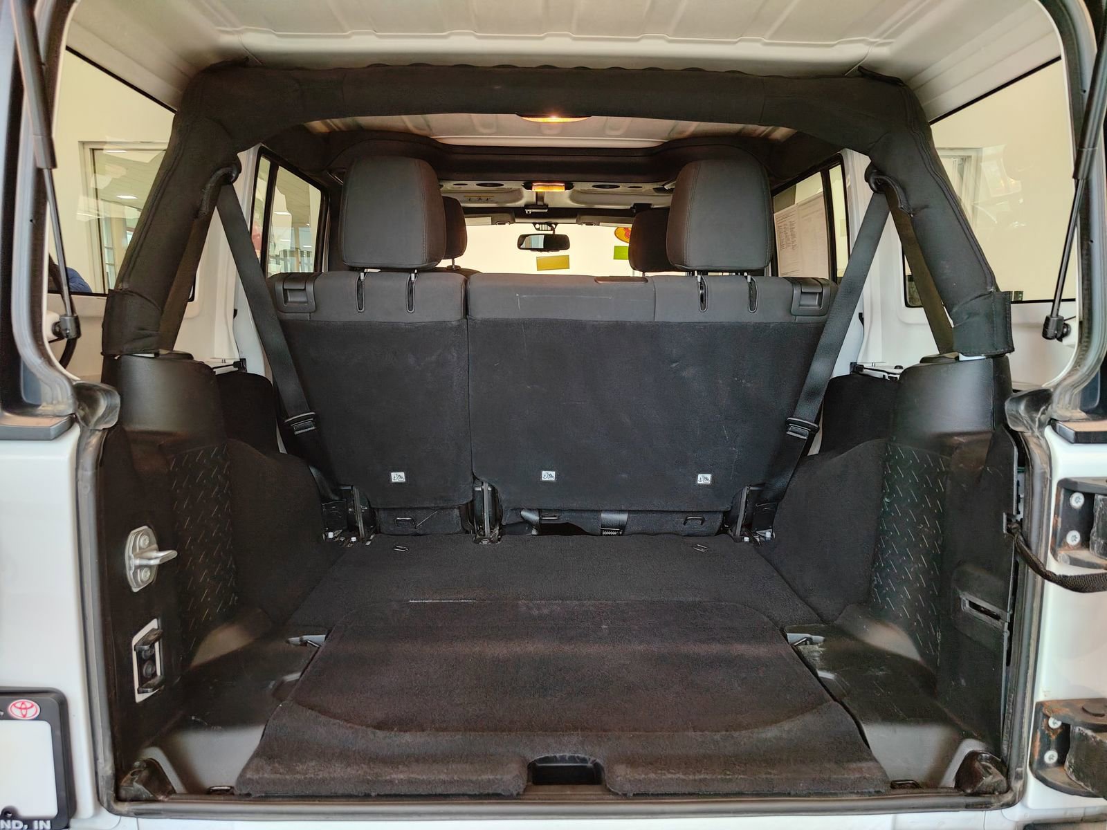 Used 2018 Jeep Wrangler Unlimited Sport S image 13