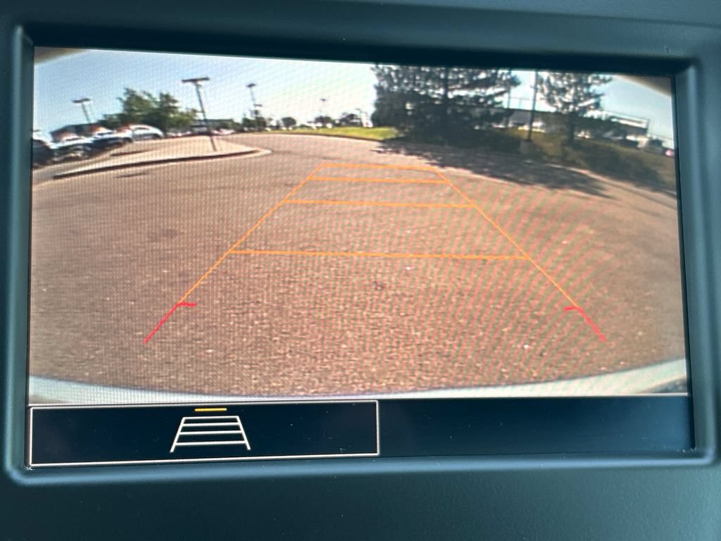 Used 2024 Chevrolet Equinox LT AWD/4WD image 12