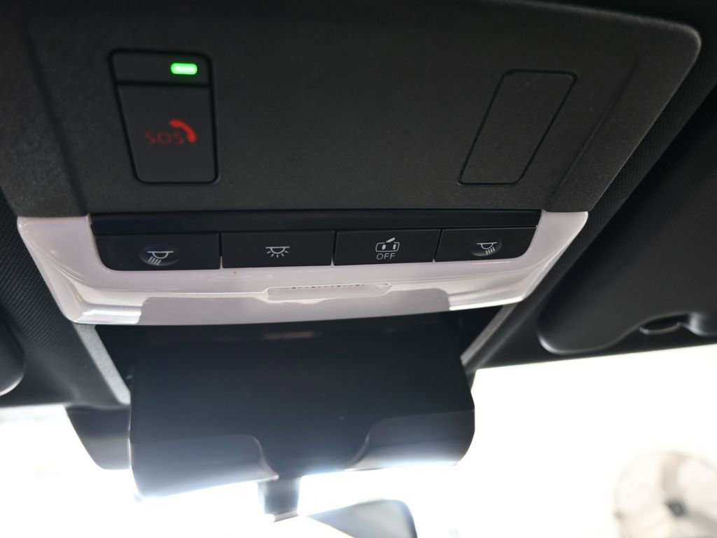 Used 2023 Mitsubishi Outlander SE image 35