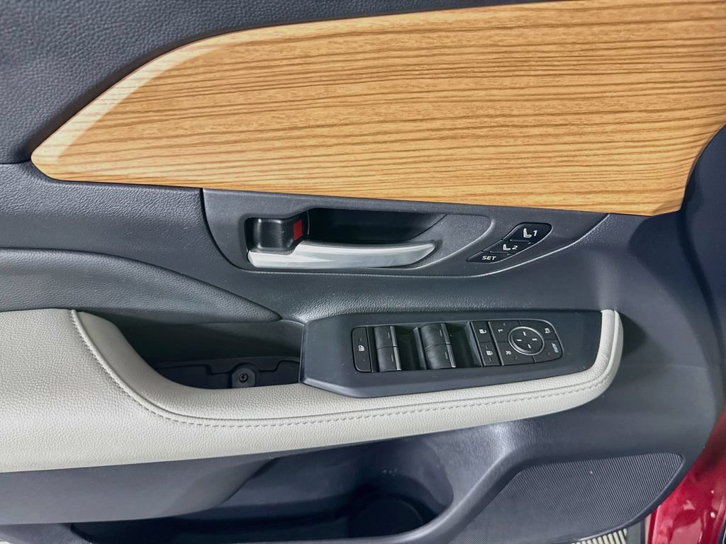 Certified 2024 Toyota Grand Highlander AWD image 24