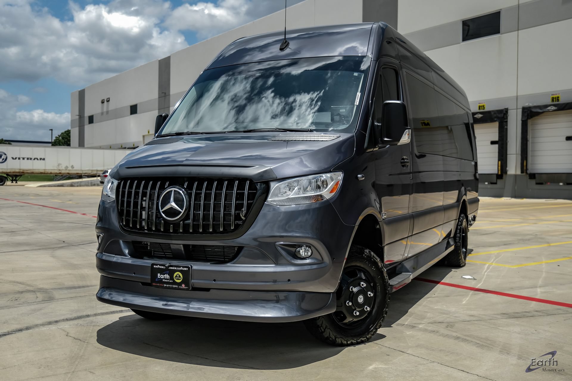 Used 2021 Mercedes-Benz Sprinter 3500 w/ Comfort Plus Package image 5