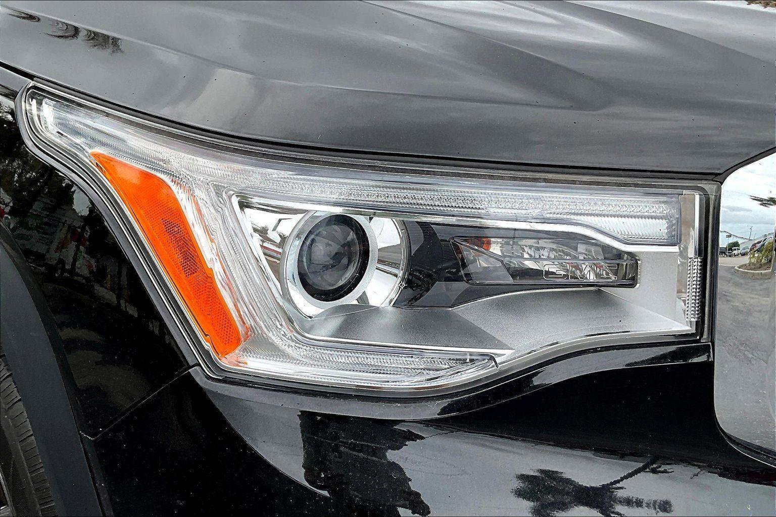 Used 2019 GMC Acadia SLT image 32