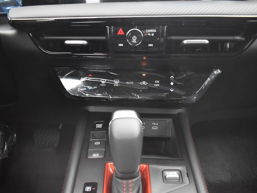 New 2026 Nissan Kicks SR w/ Illumination Package image 11