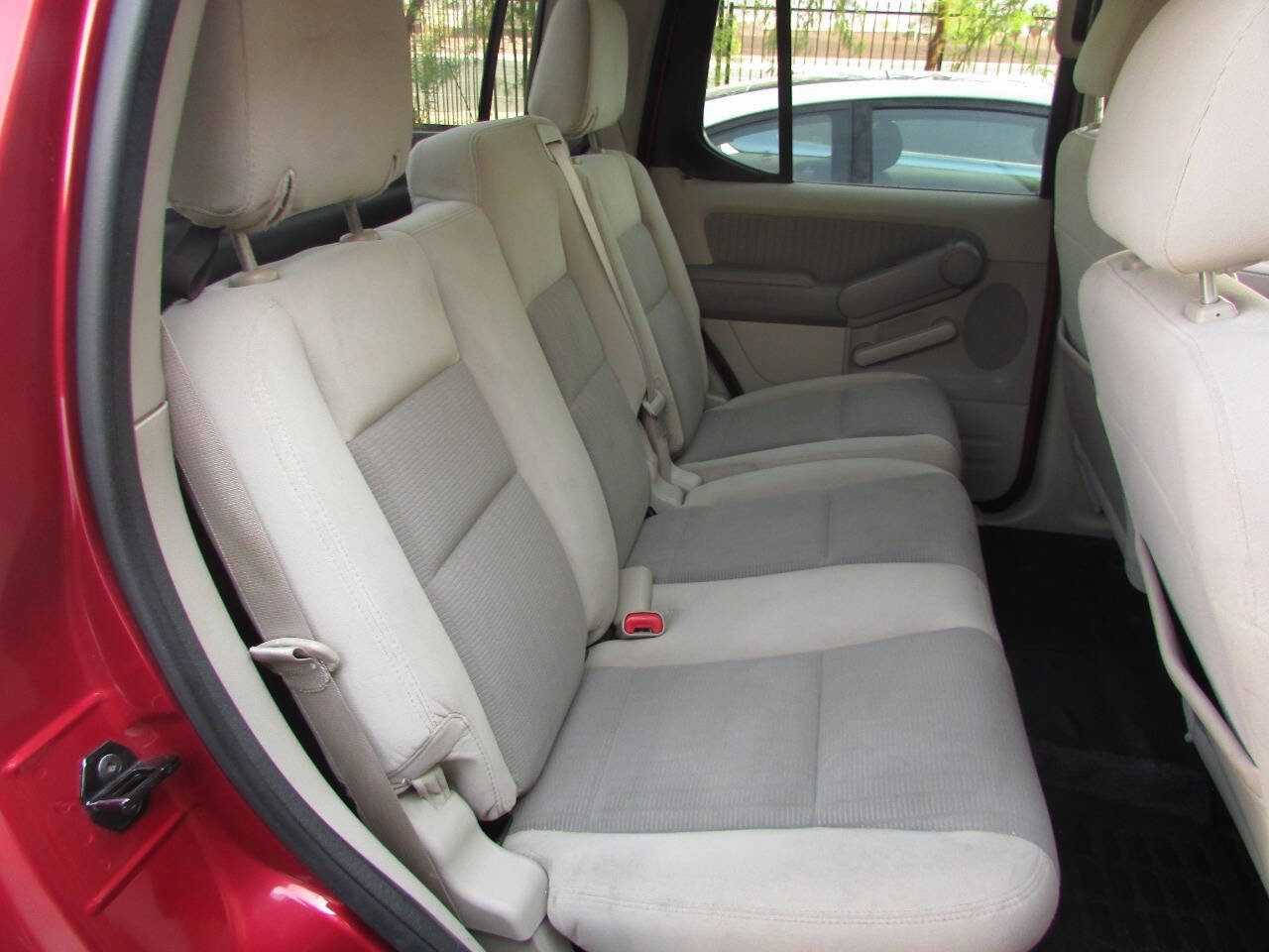 Used 2007 Ford Explorer Sport Trac XLT image 18