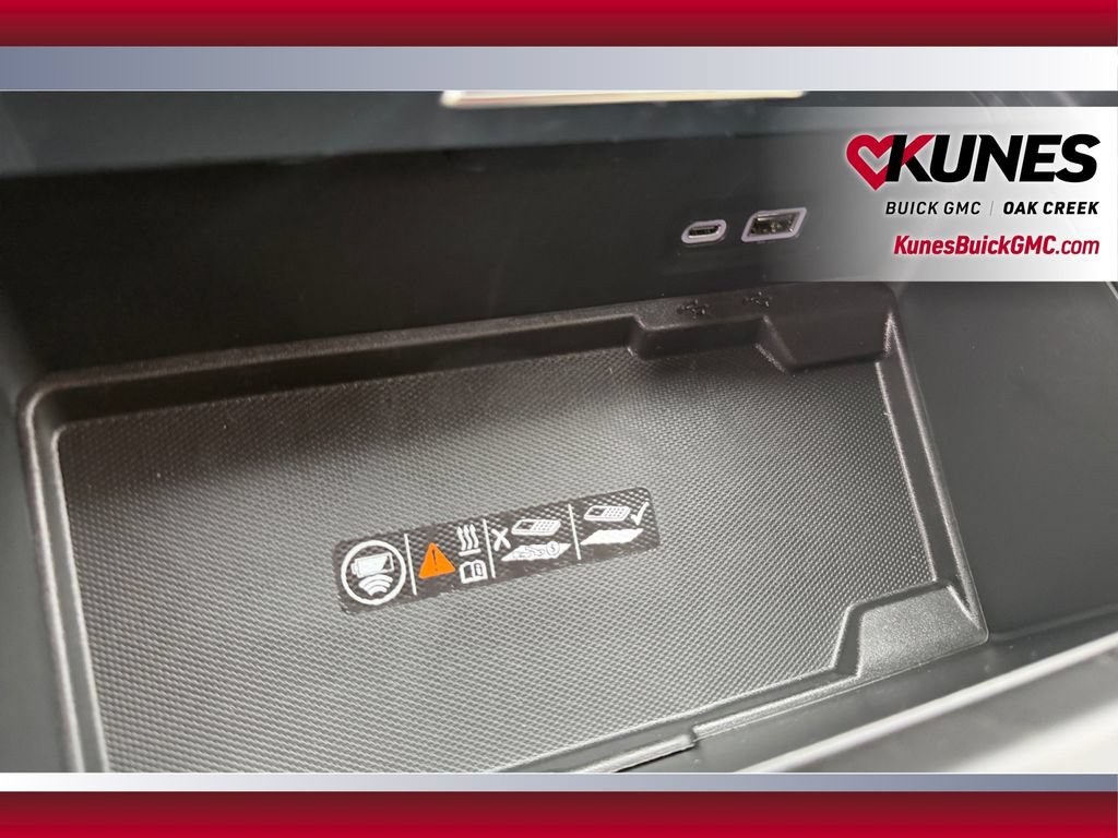 New 2026 GMC Yukon XL Denali w/ LPO, Floor Liner Package AWD/4WD image 32