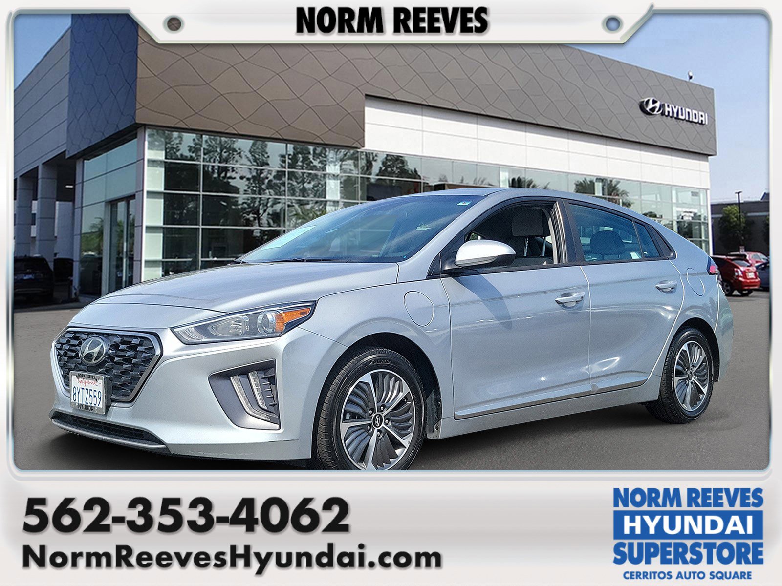 Used 2022 Hyundai Ioniq SE FWD image 1