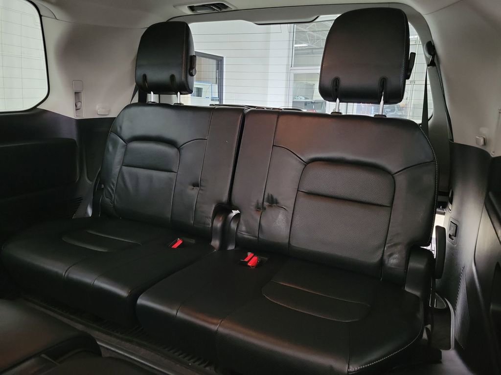 Used 2014 Toyota Land Cruiser image 11