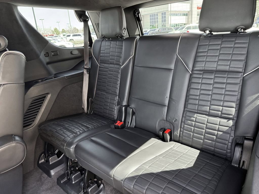 Used 2021 Cadillac Escalade Sport Platinum w/ Heavy-Duty Trailer Package AWD/4WD image 28