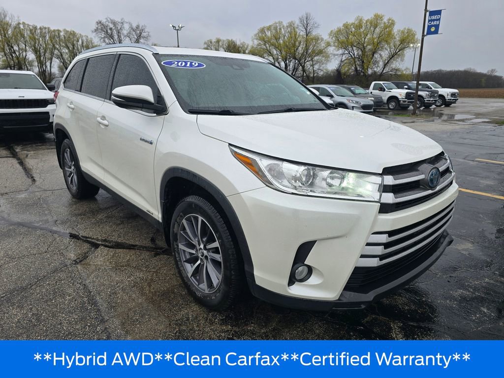 Used 2019 Toyota Highlander XLE AWD/4WD image 3