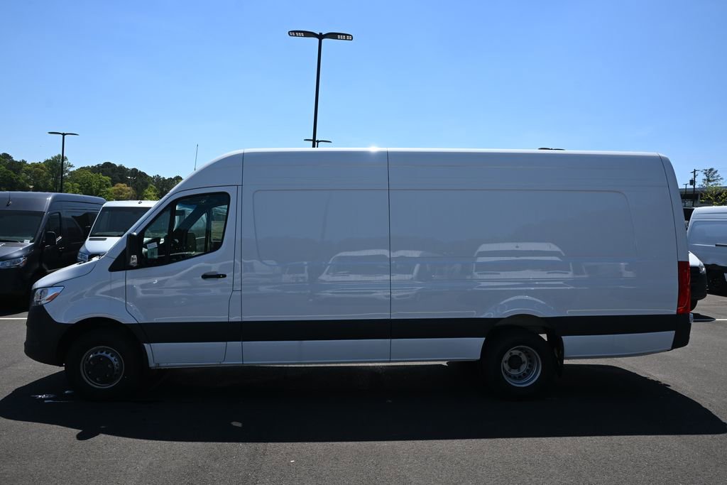 New 2026 Mercedes-Benz Sprinter 4500 image 2