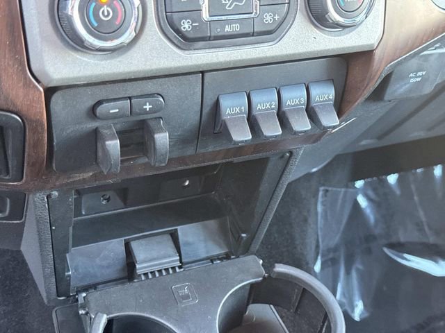 Used 2013 Ford F250 Lariat w/ Lariat Ultimate Pkg image 24