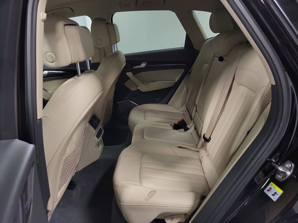 Used 2019 Audi Q5 2.0T Premium image 24