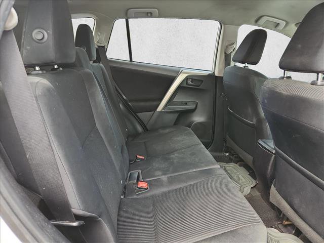 Used 2015 Toyota RAV4 LE AWD/4WD image 7