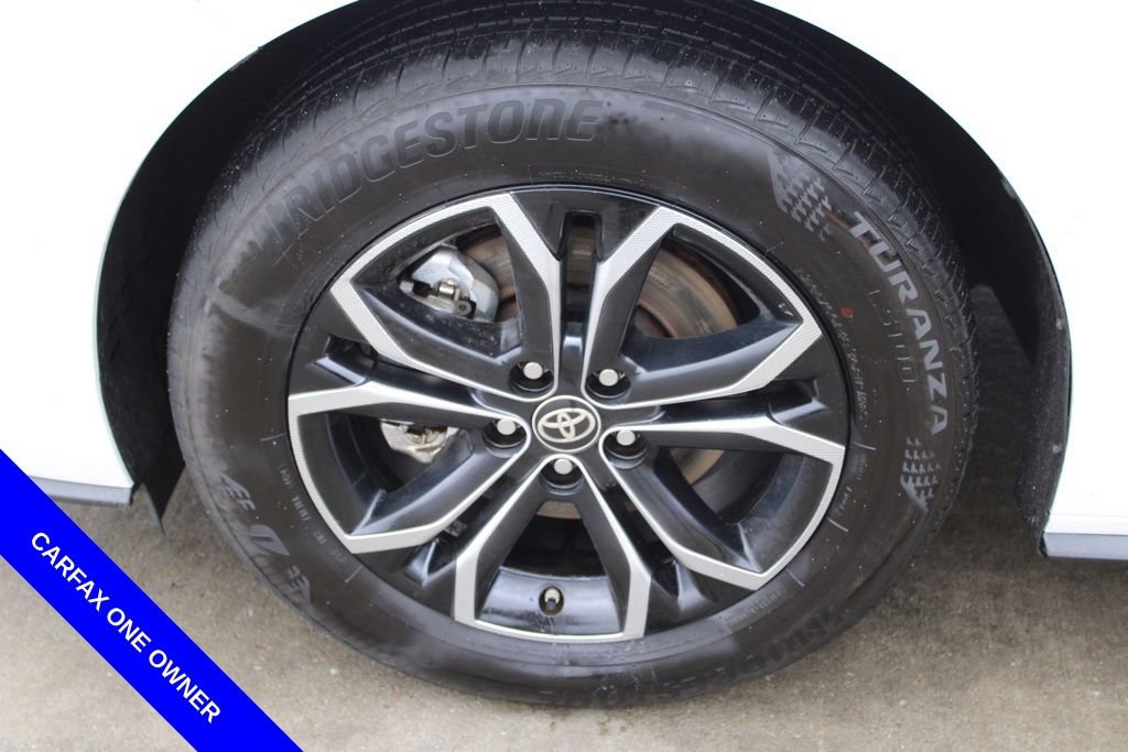 Used 2025 Toyota Sienna Platinum image 13