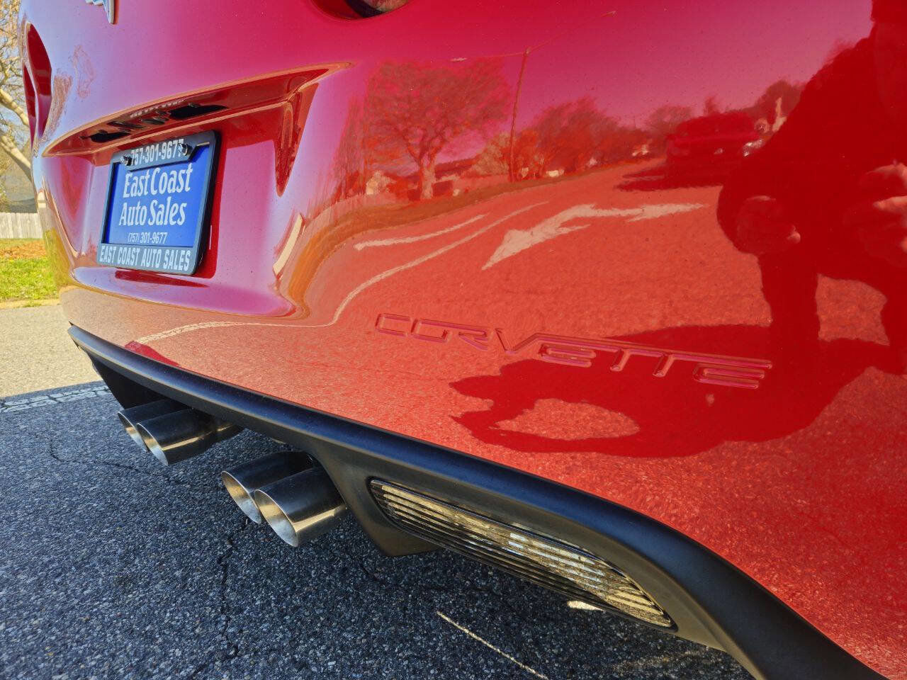 Used 2008 Chevrolet Corvette Base 2dr Convertible w/ Preferred Equipment Group image 11