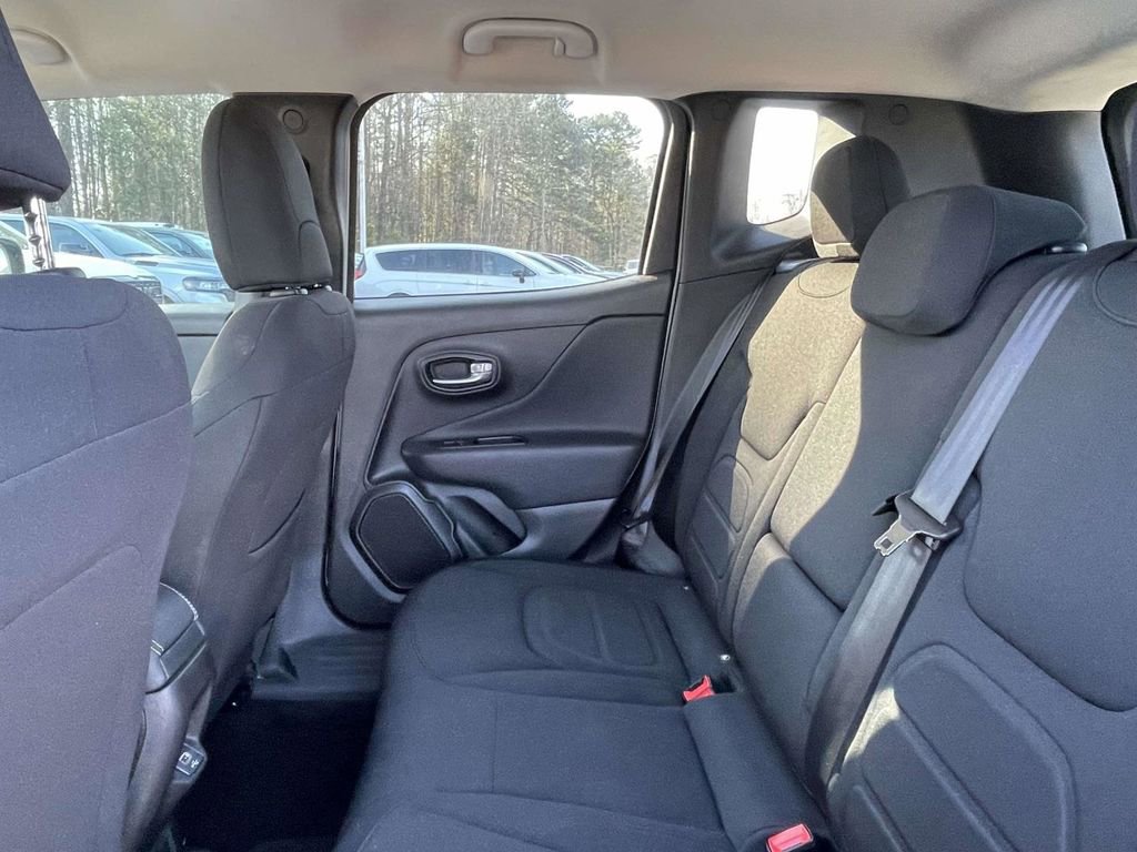 Used 2022 Jeep Renegade Latitude w/ Convenience Group image 19