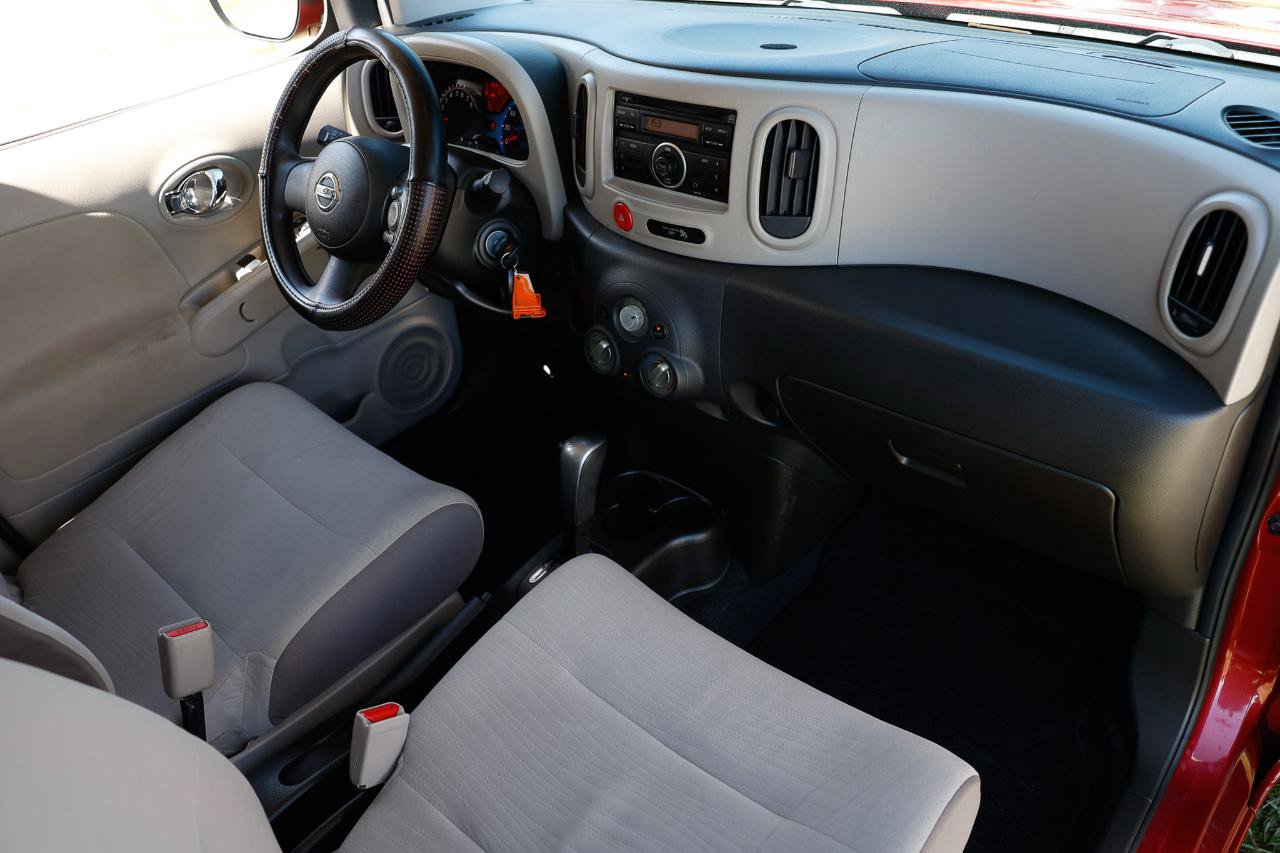 Used 2009 Nissan Cube 1.8 S w/ Interior Designer Pkg FWD image 18