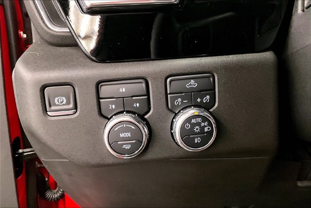 Used 2025 GMC Sierra 2500 SLE w/ SLE Value Package; AWD/4WD image 37