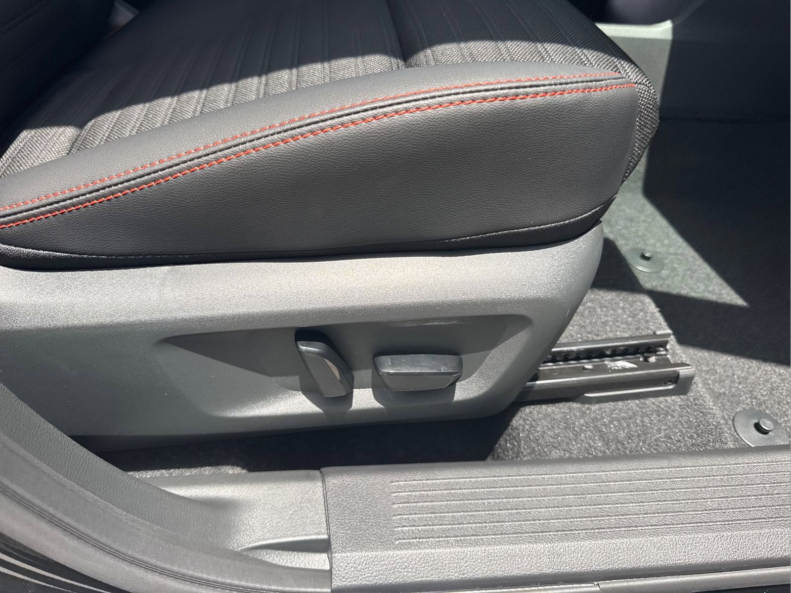 New 2026 Nissan Rogue SV w/ Rock Creek Premium Package AWD/4WD image 40