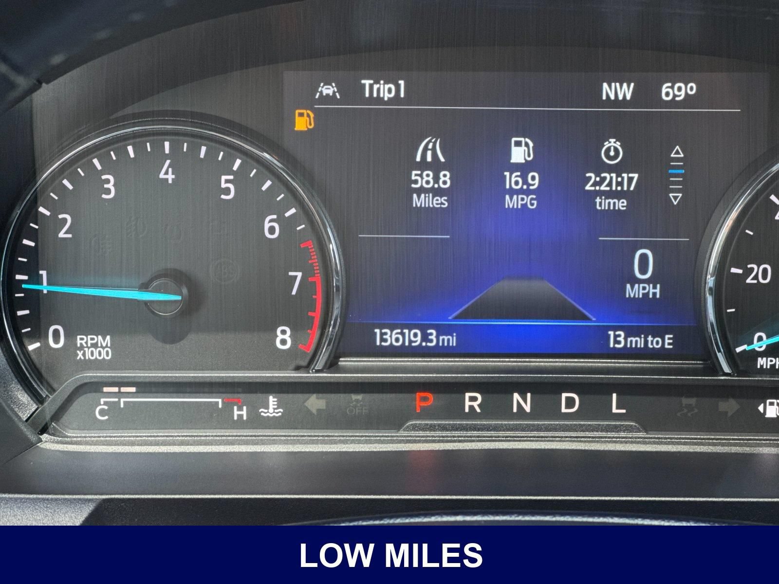 Used 2022 Ford Explorer XLT w/ Equipment Group 202A RWD image 36