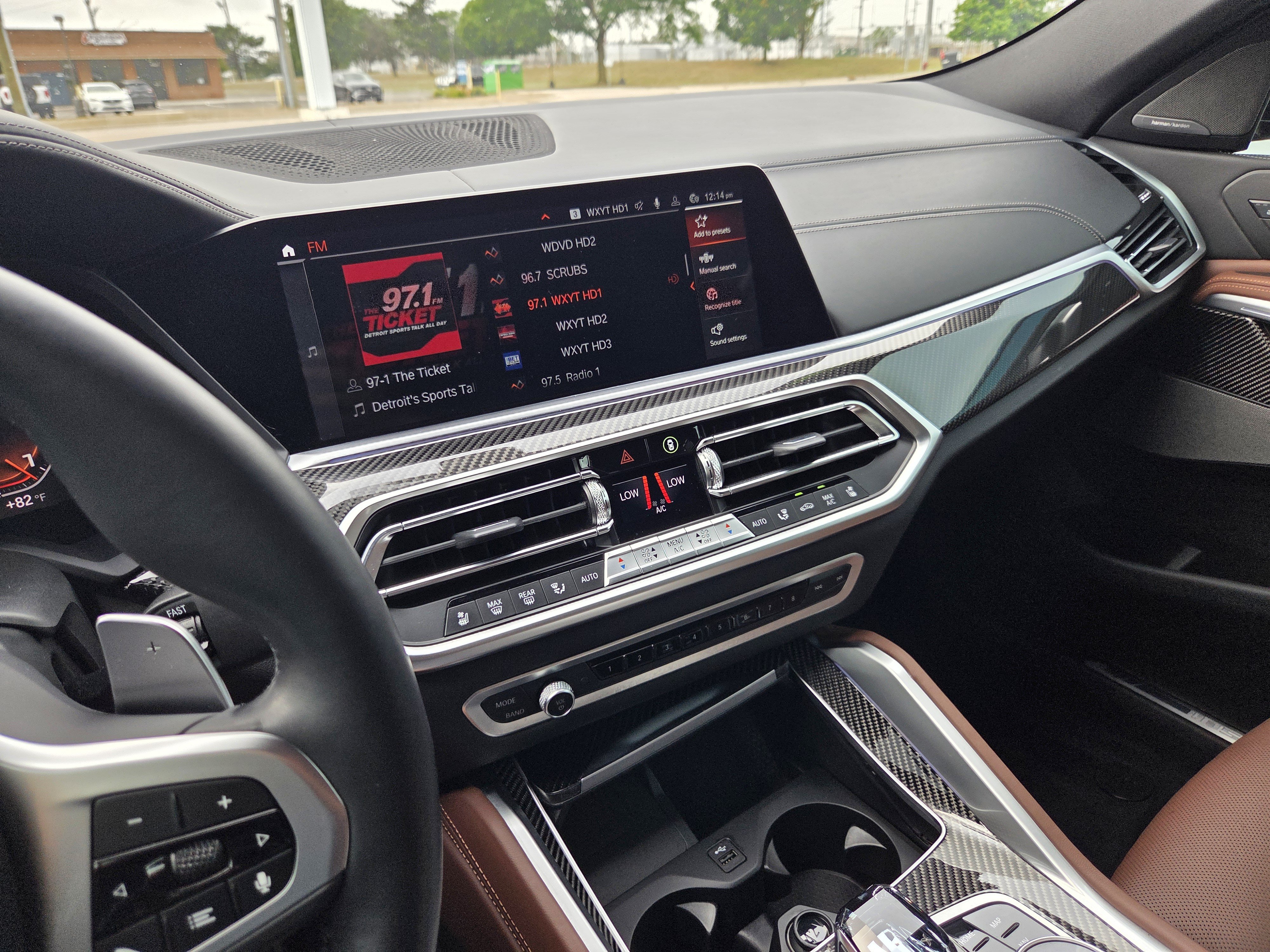Used 2023 BMW X6 M50i w/ Executive Package AWD/4WD image 17