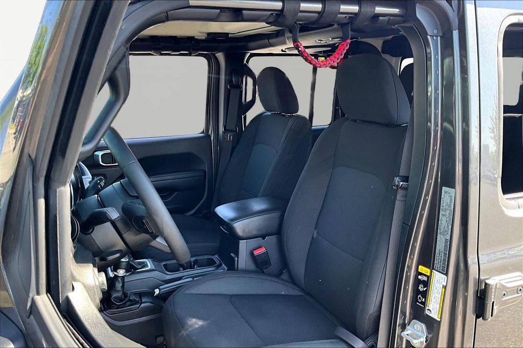 Used 2023 Jeep Gladiator Sport AWD/4WD image 15